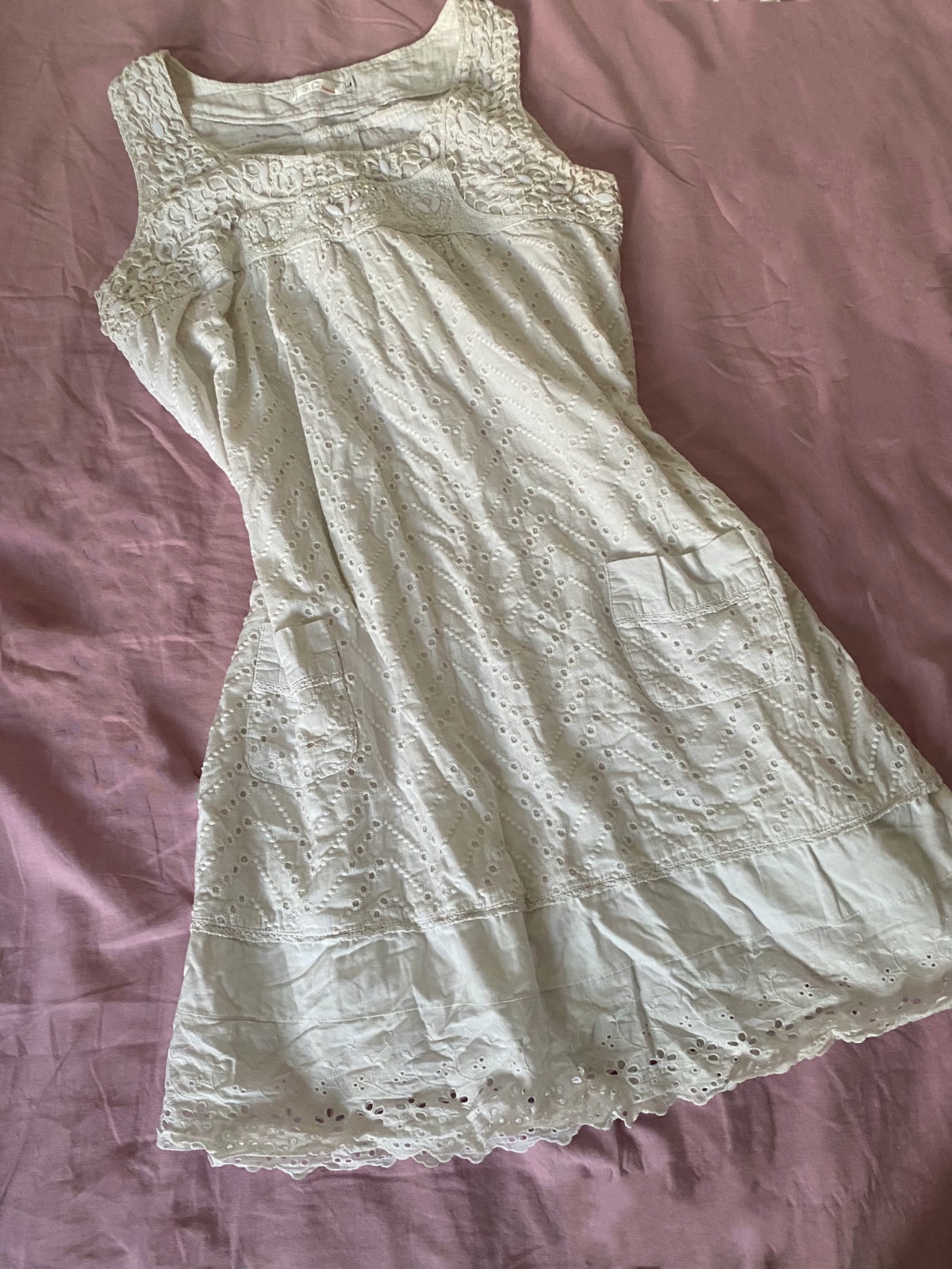 Une robe tres belle portee kamraya