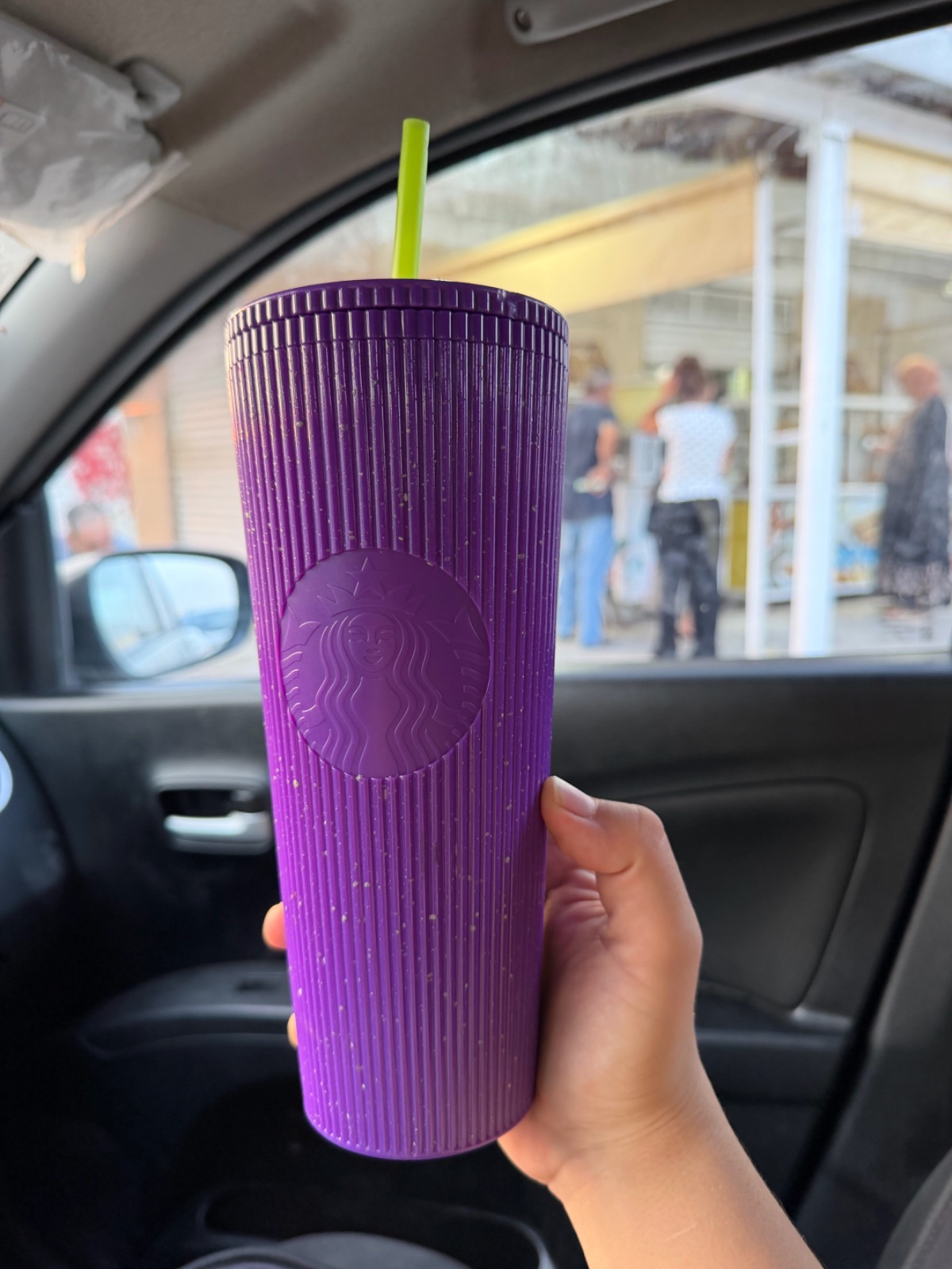 Water cup starbucks violet avec couvercle et paille 💜✨