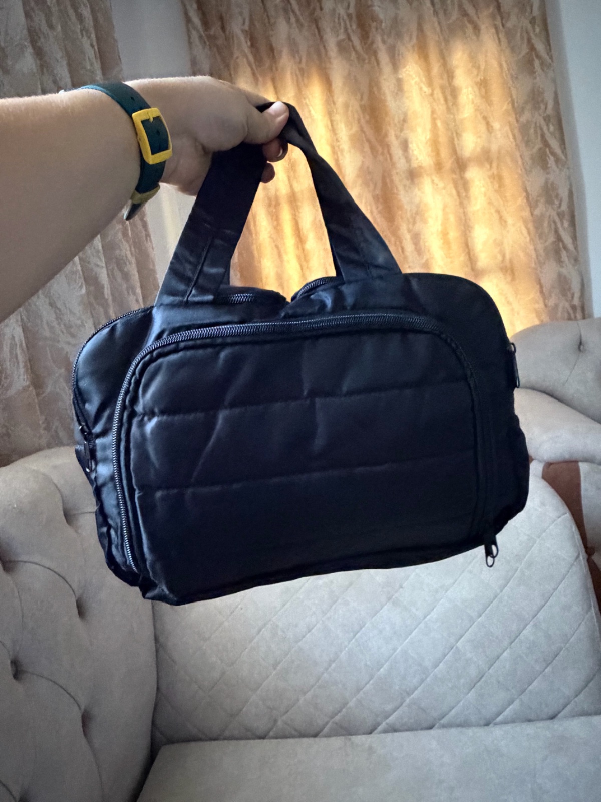 Sac multi usage à 4 compartiments en noir 