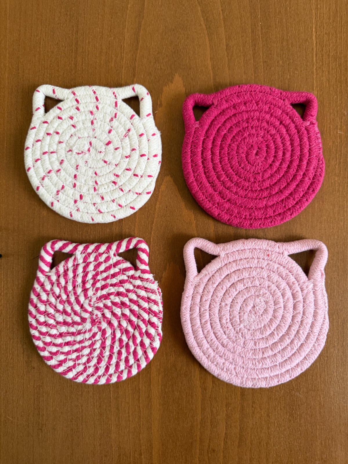 Lot de 4 sous tasses avec support super mimi  tete de chat nuances de rose 🩷🩷😻😻😻