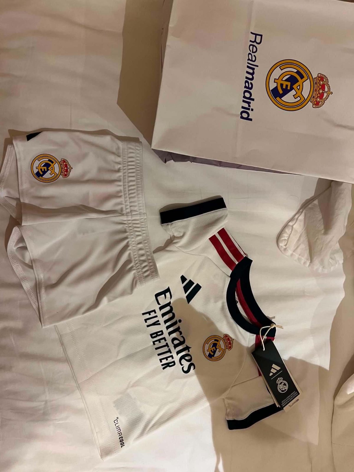 Tenue real Madrid officiel