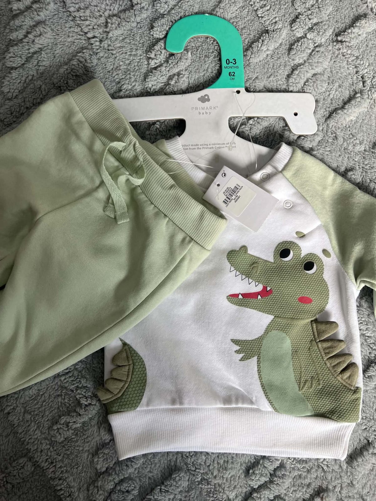 Tenue primark pour bébé 