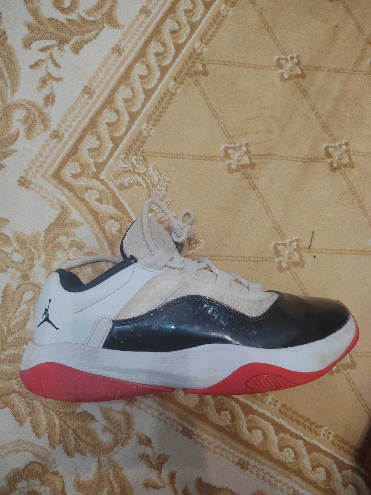 Jordan 11