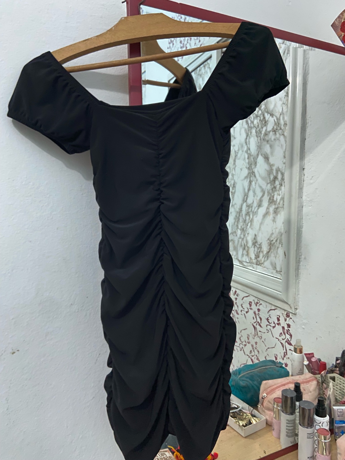 Robe noir ajusté