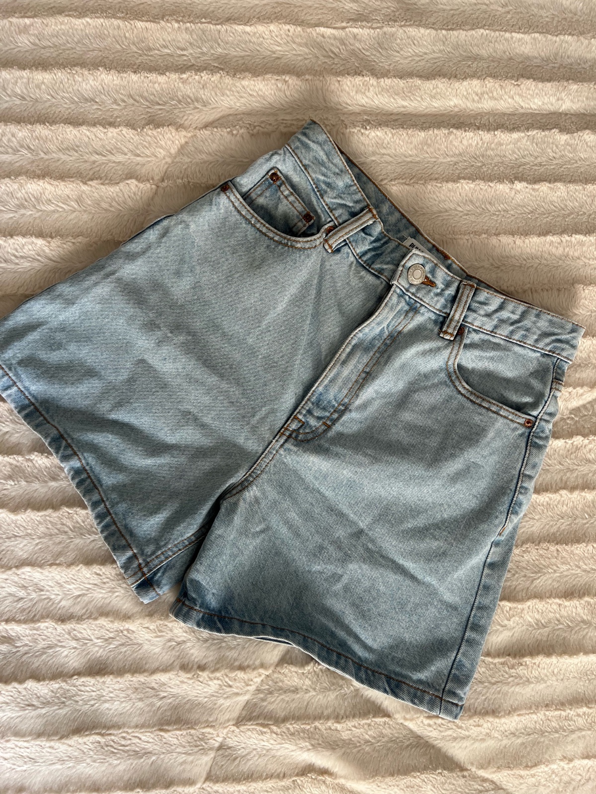 Short jean