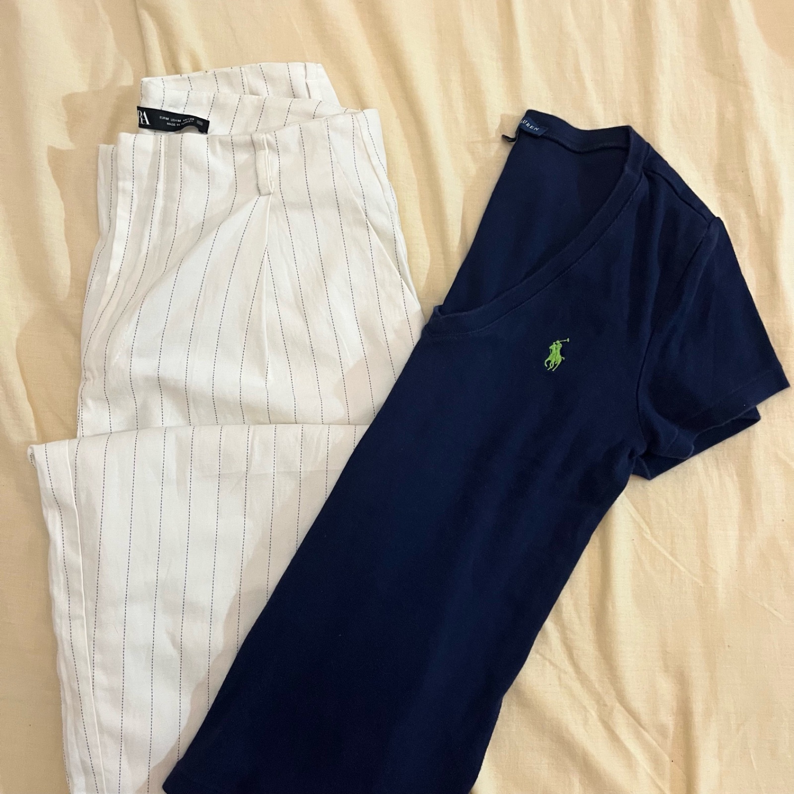 Lot tshirt et pantalon
