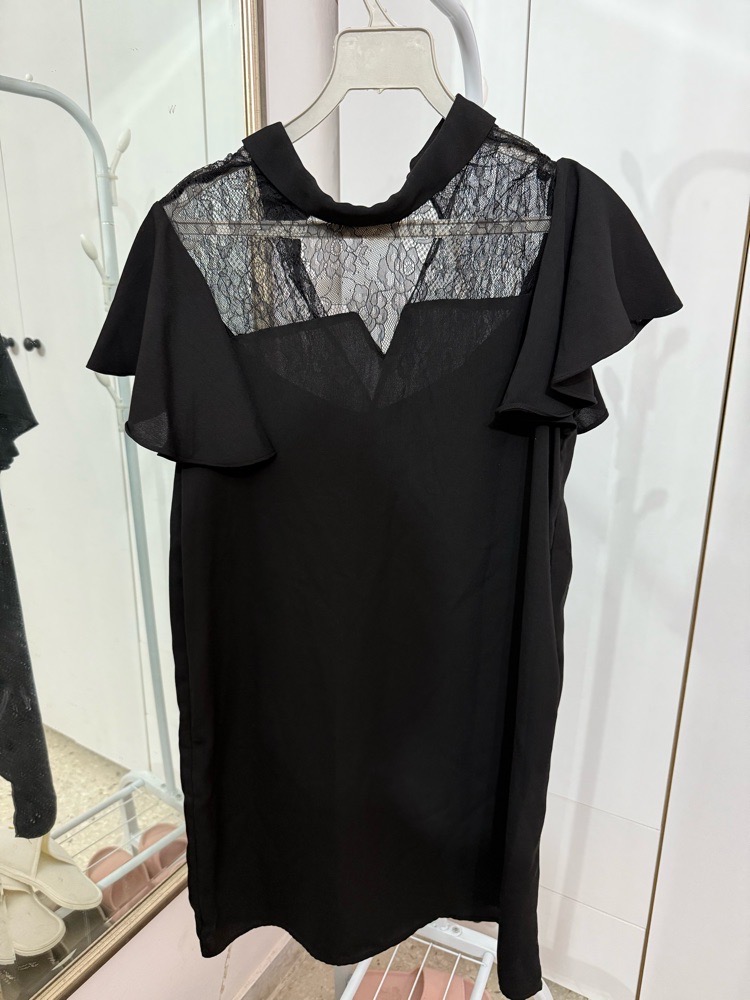 Robe noire Zara taille M en etat neuf à 60dt