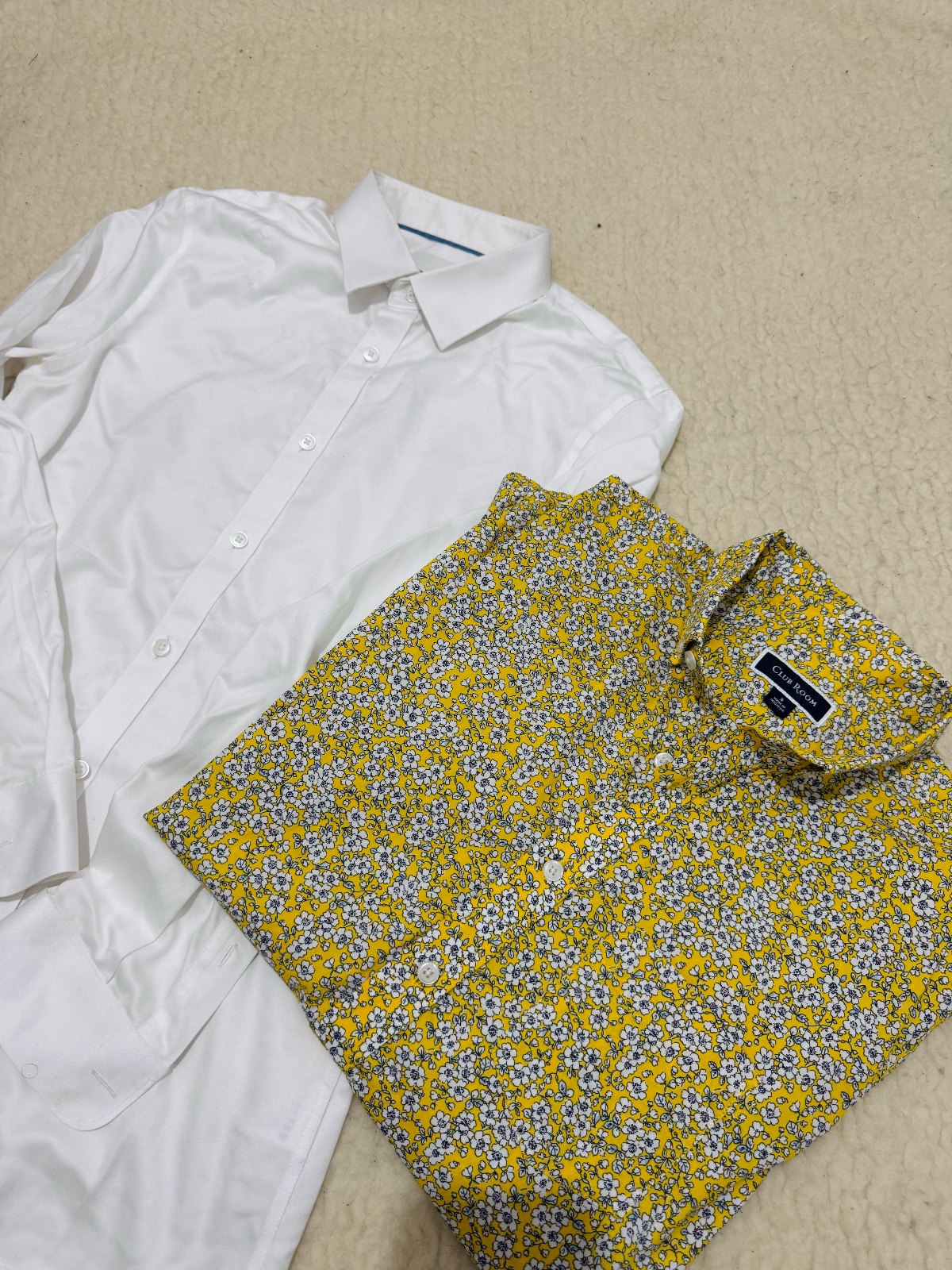 Chemise pour homme tres bon etat taille S 