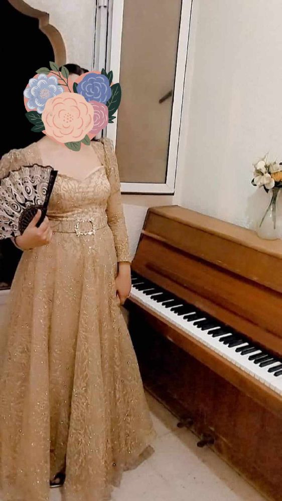 Robe soirée dorée 