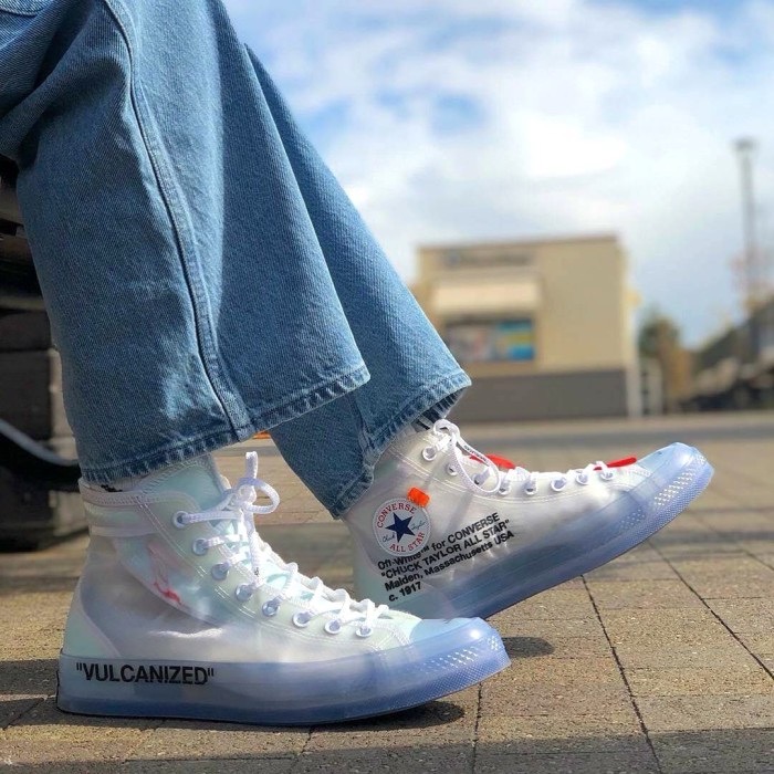 Converse offwhite