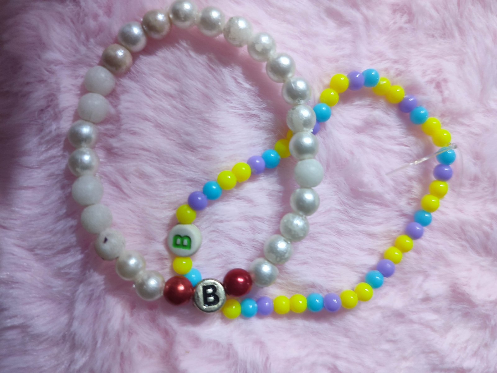 Des bracelets