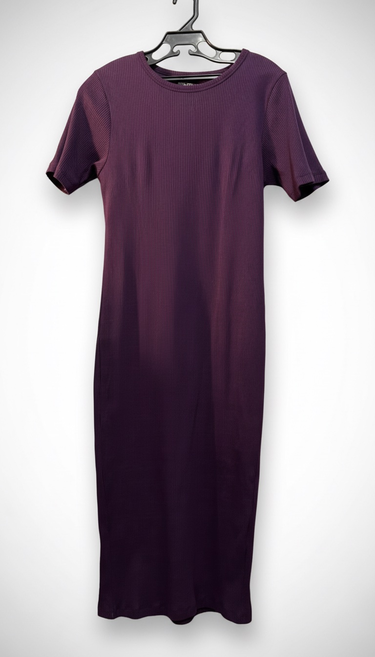 Robe avec fente arrière 