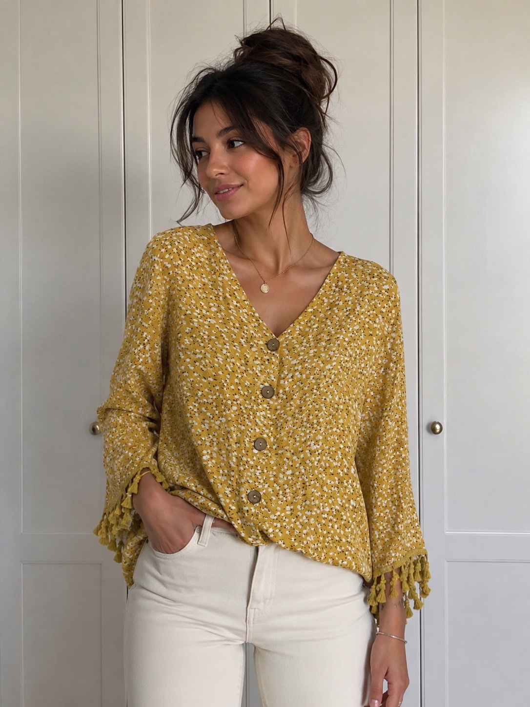 Chemise imprimée moutarde à pompons
