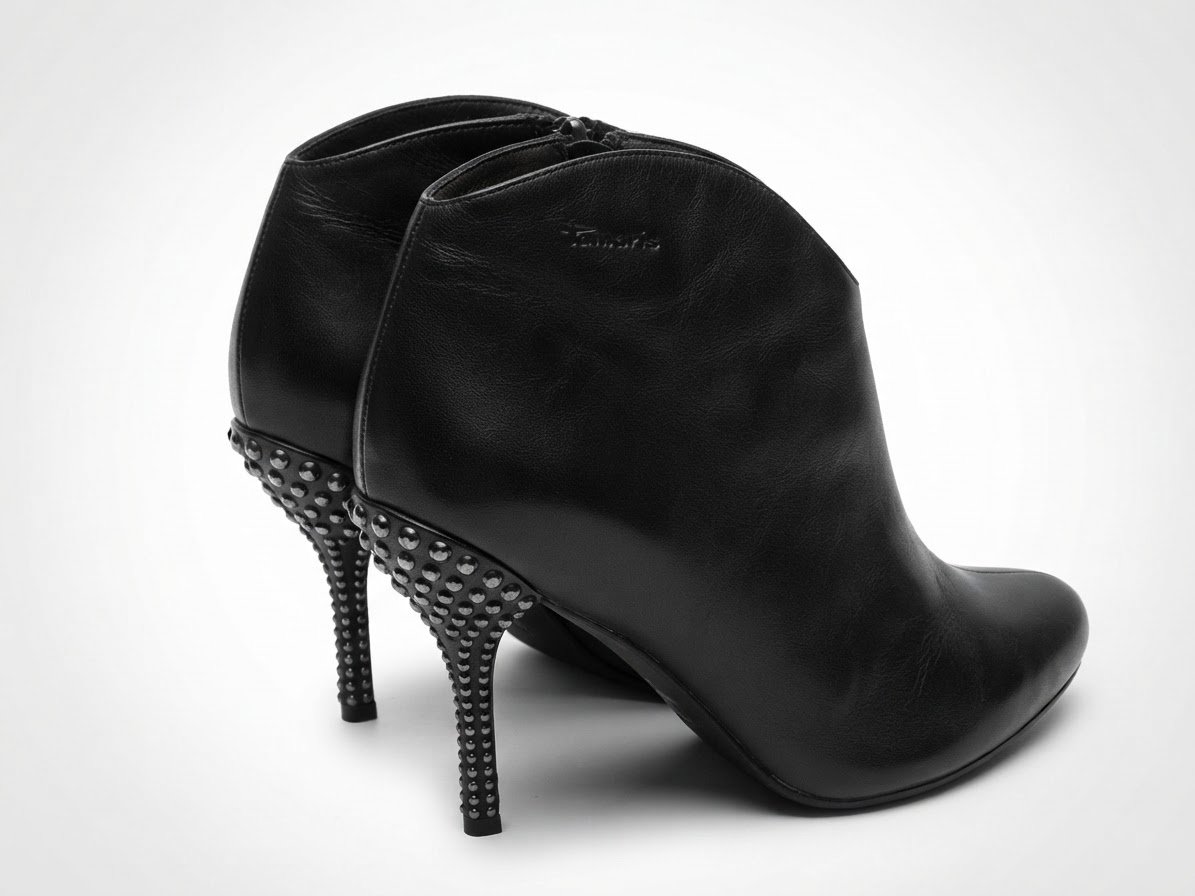 Bottines Tamaris neuves cloutées noires 39