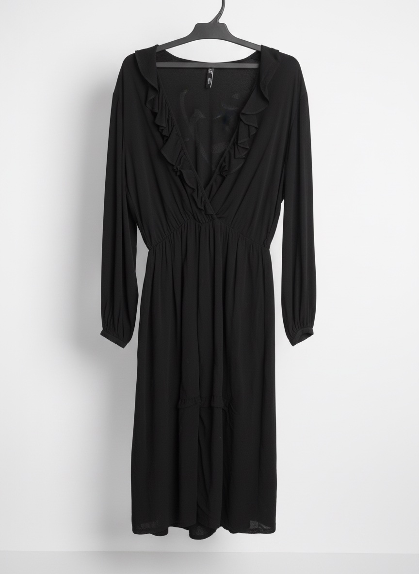 Robe noire mango