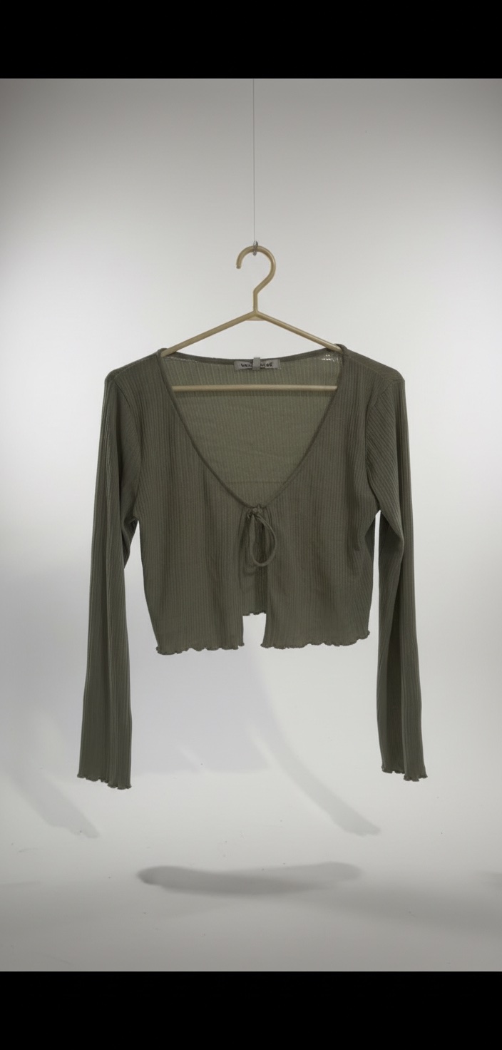Top crop vert kaki à nouer – tendance ✨
