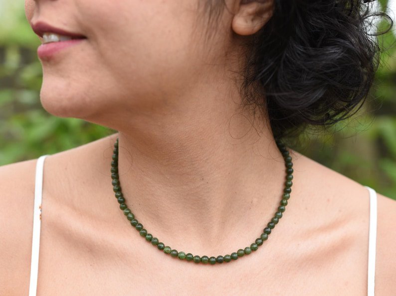 Collier green crystal 