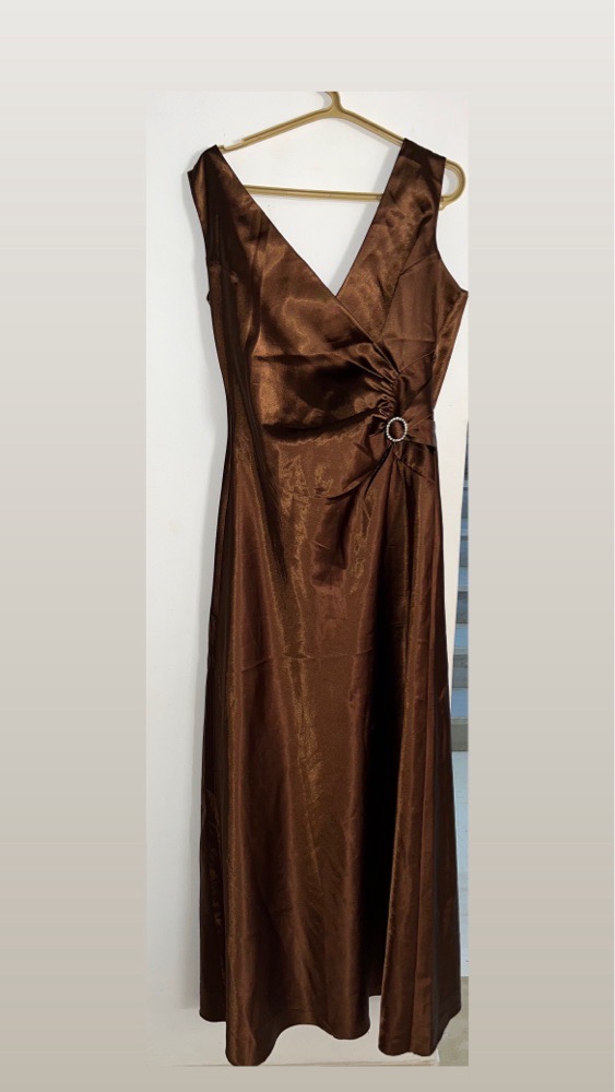 Robe soirée satinée marron