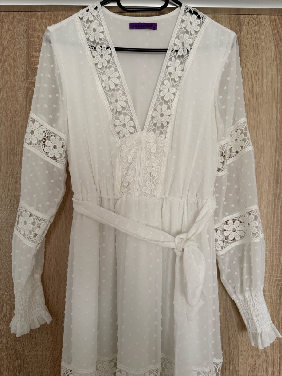 Robe blanche en bonne état 