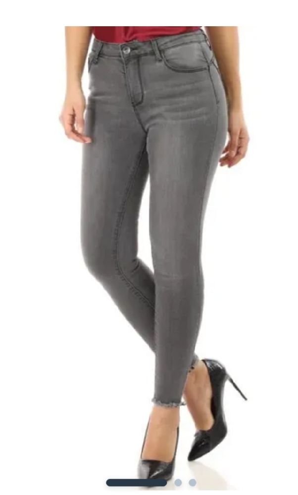 Pantalon gris GUESS