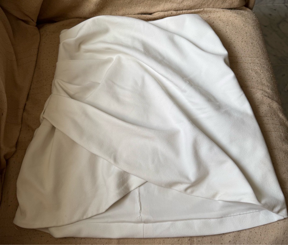 Jupe blanche courte 