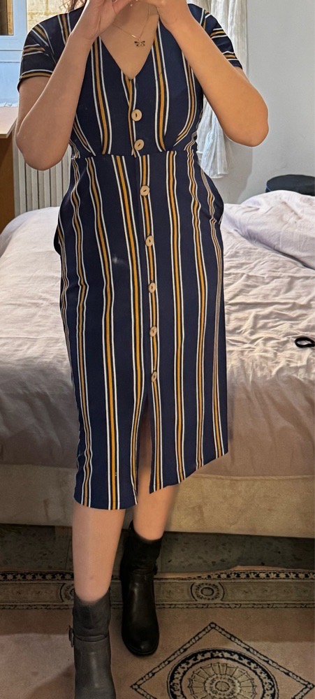 Robe rayee , bien confortable 