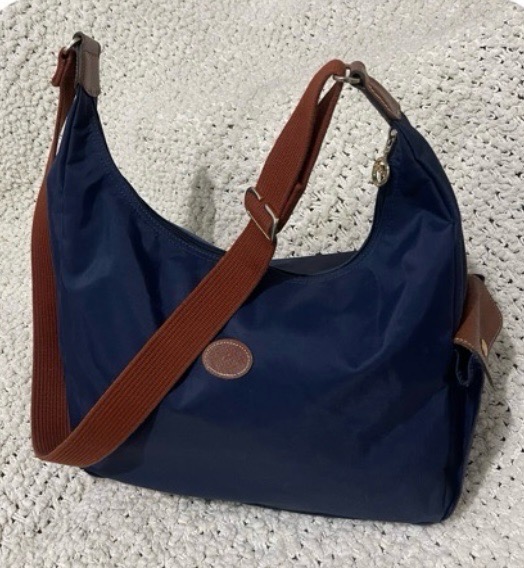 Sac besace longchamp authentique