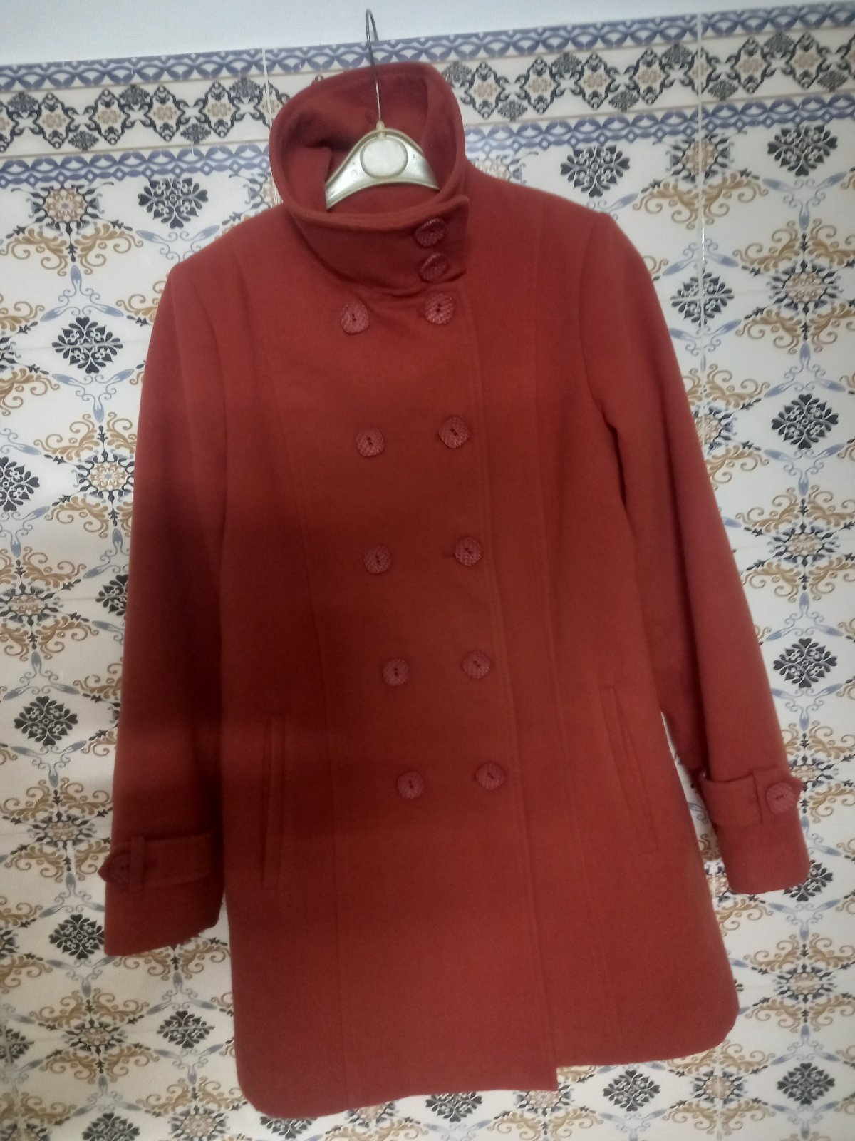 A vendre manteau neuf jamais porté 