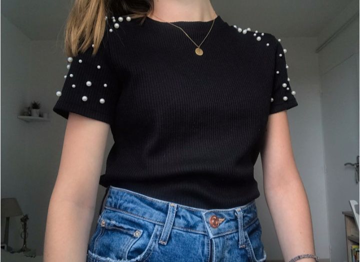 pull noir avec perles h&m 