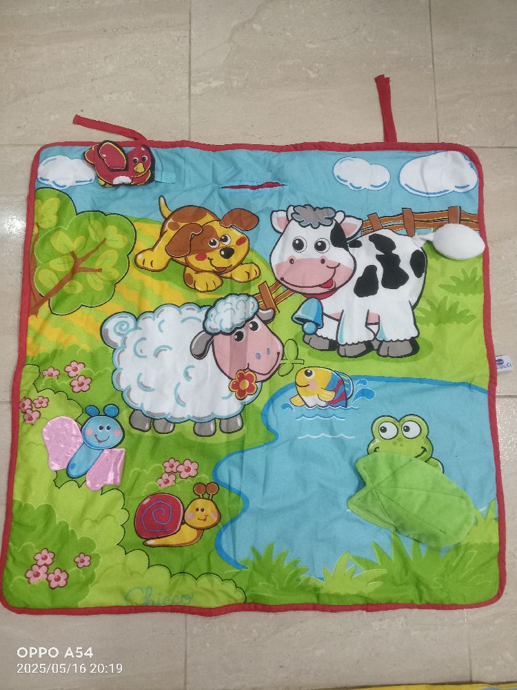 Tapis d'éveil pour bébé marque chicco