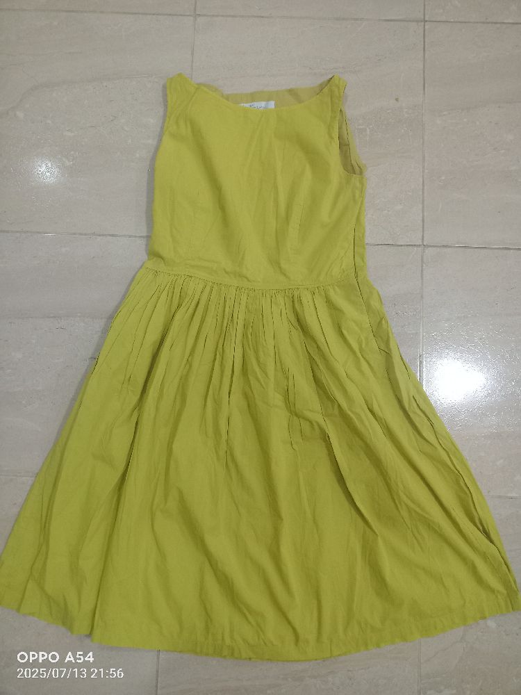 Robe jaune 