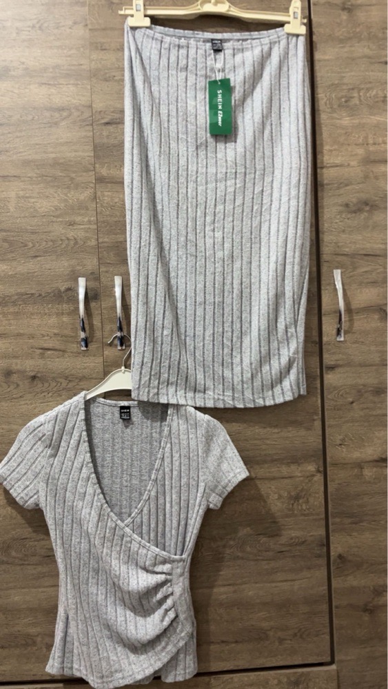 Ensemble jupe L w pull M