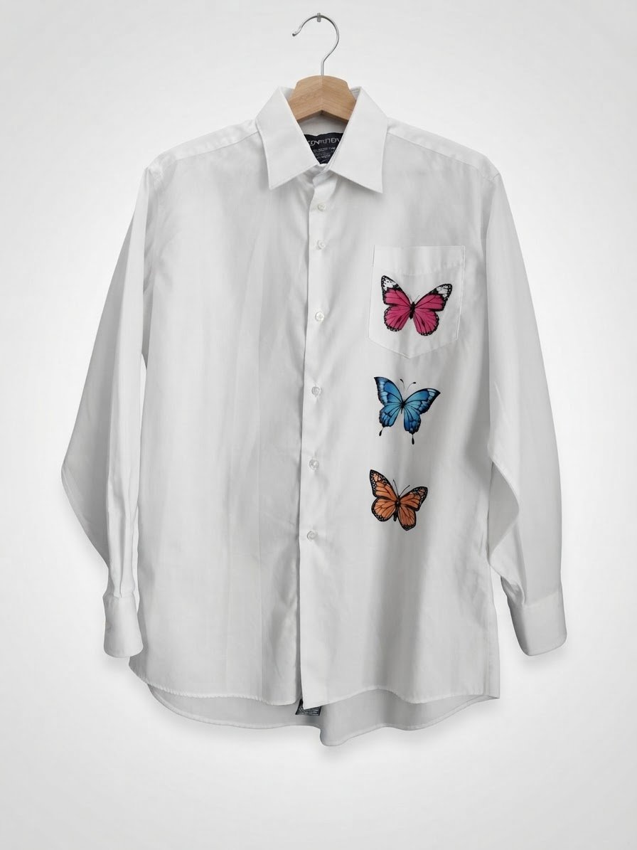 Chemise blanche avec motif papillon 