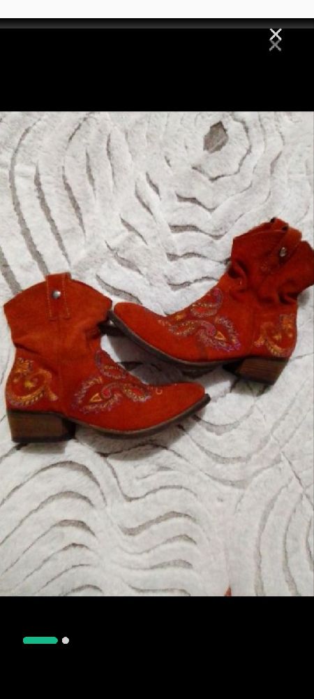 Bottines très stylé très chic très classe en promotion 💝💓💖🌼🌸🌸🌸💐💕