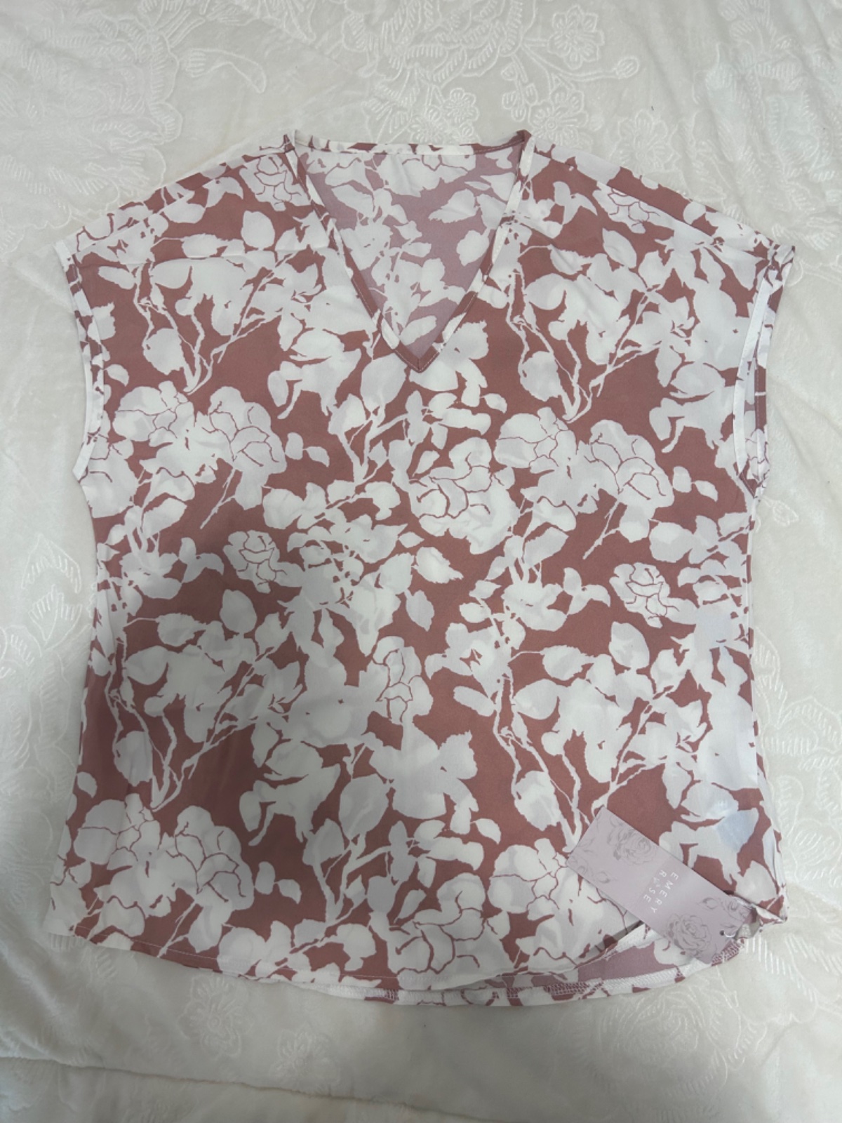 Pull avec étiquette