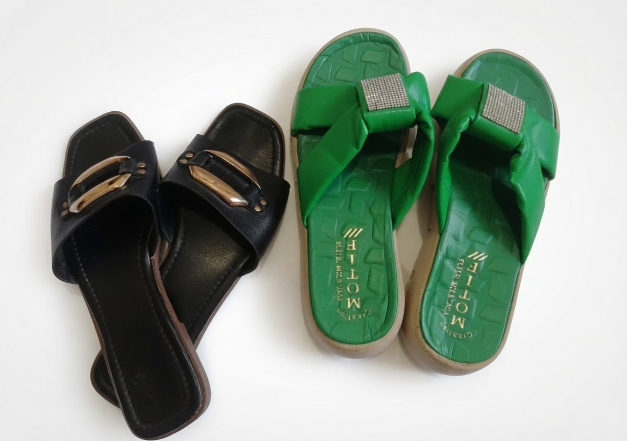 Lot de deux mules 