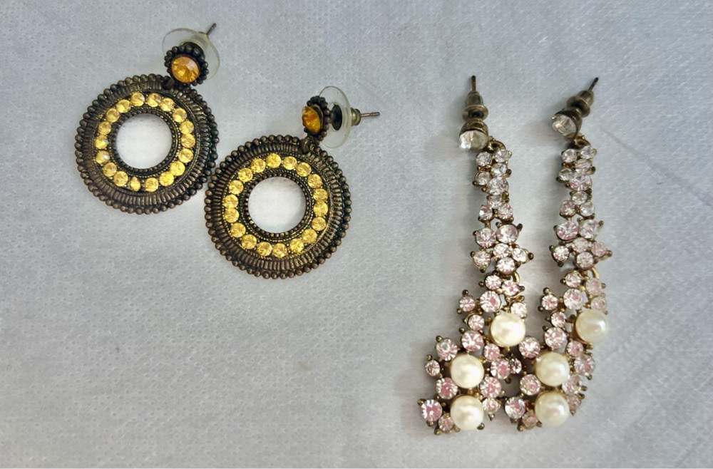 Boucles d'oreilles à vendre!