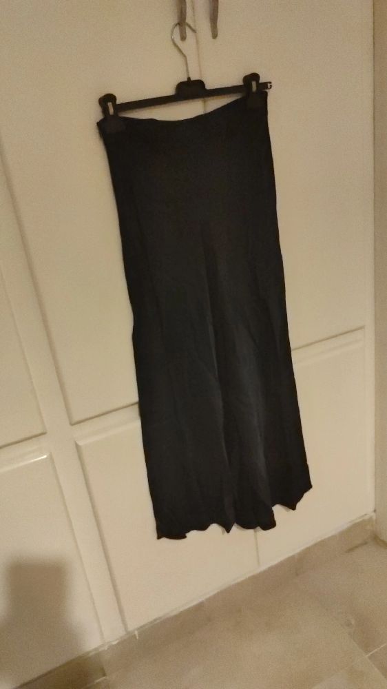 Jupe en satin bleu marine Zara