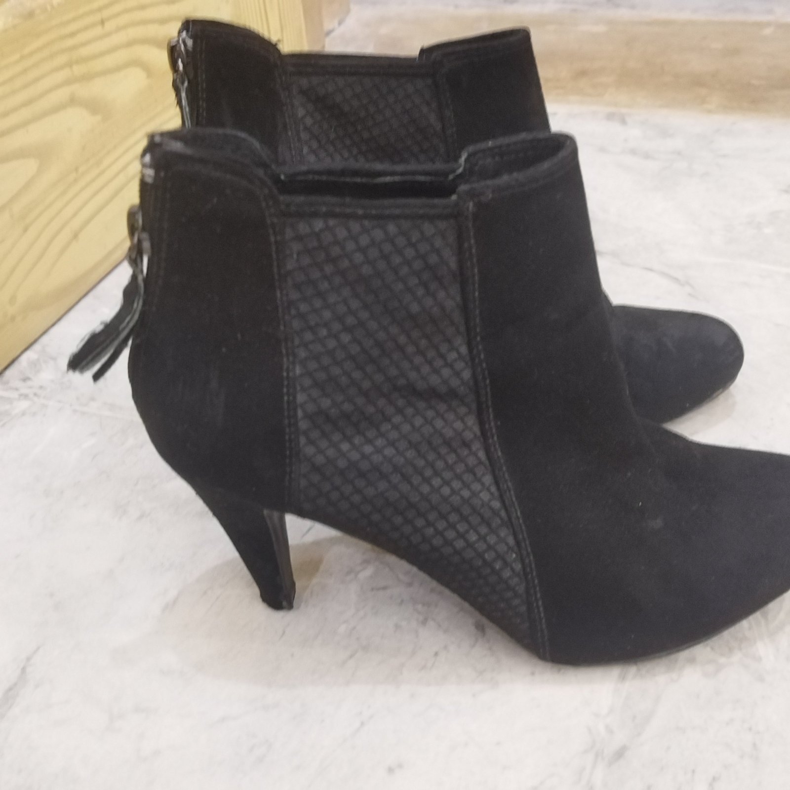 Bottines noires à talons – Bershka