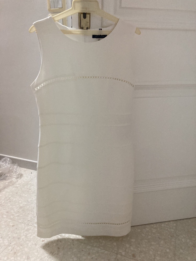Robe tommy hilfiger blanche neuve 