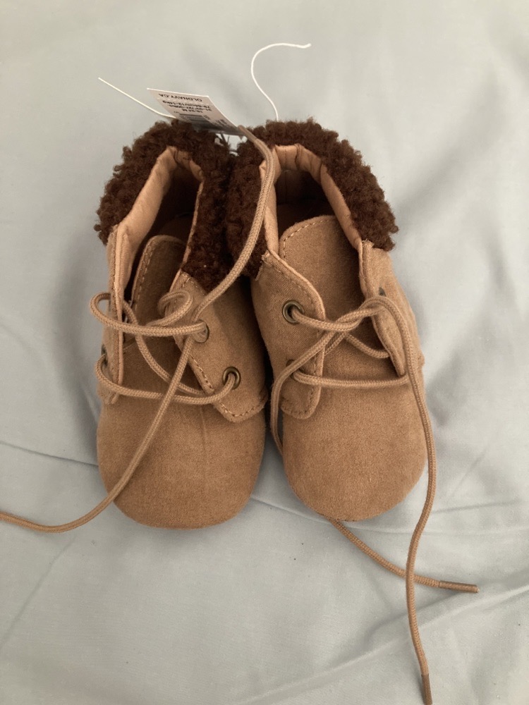 chaussures bebe old navy neuf