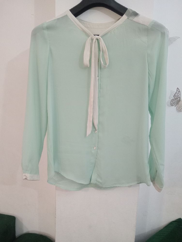 💚💚chemise fluide à noeud de la marque ZARA💚💚
