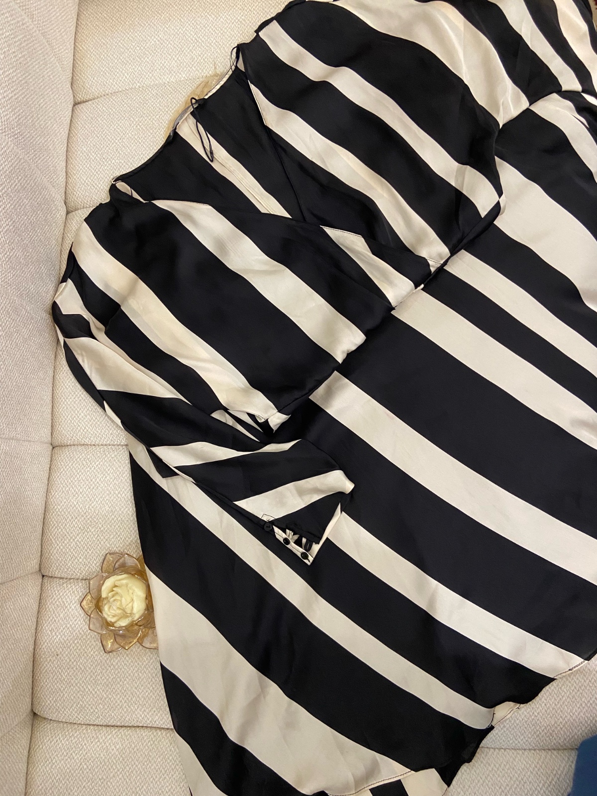 Robe noir satin