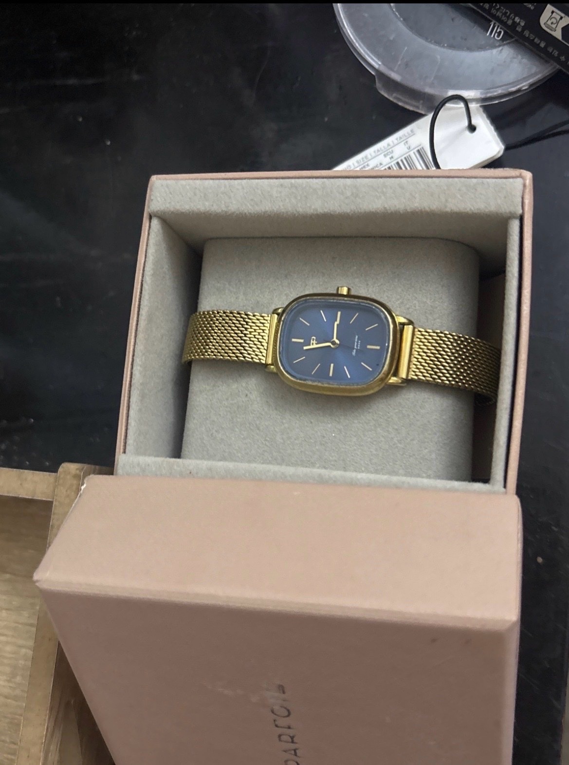 Montre parfois 