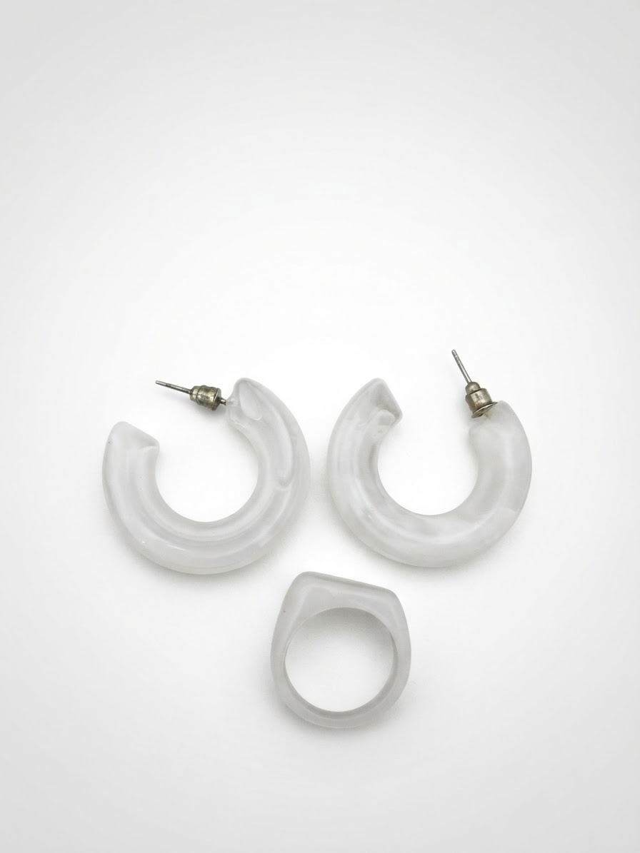 Ring and earrings set