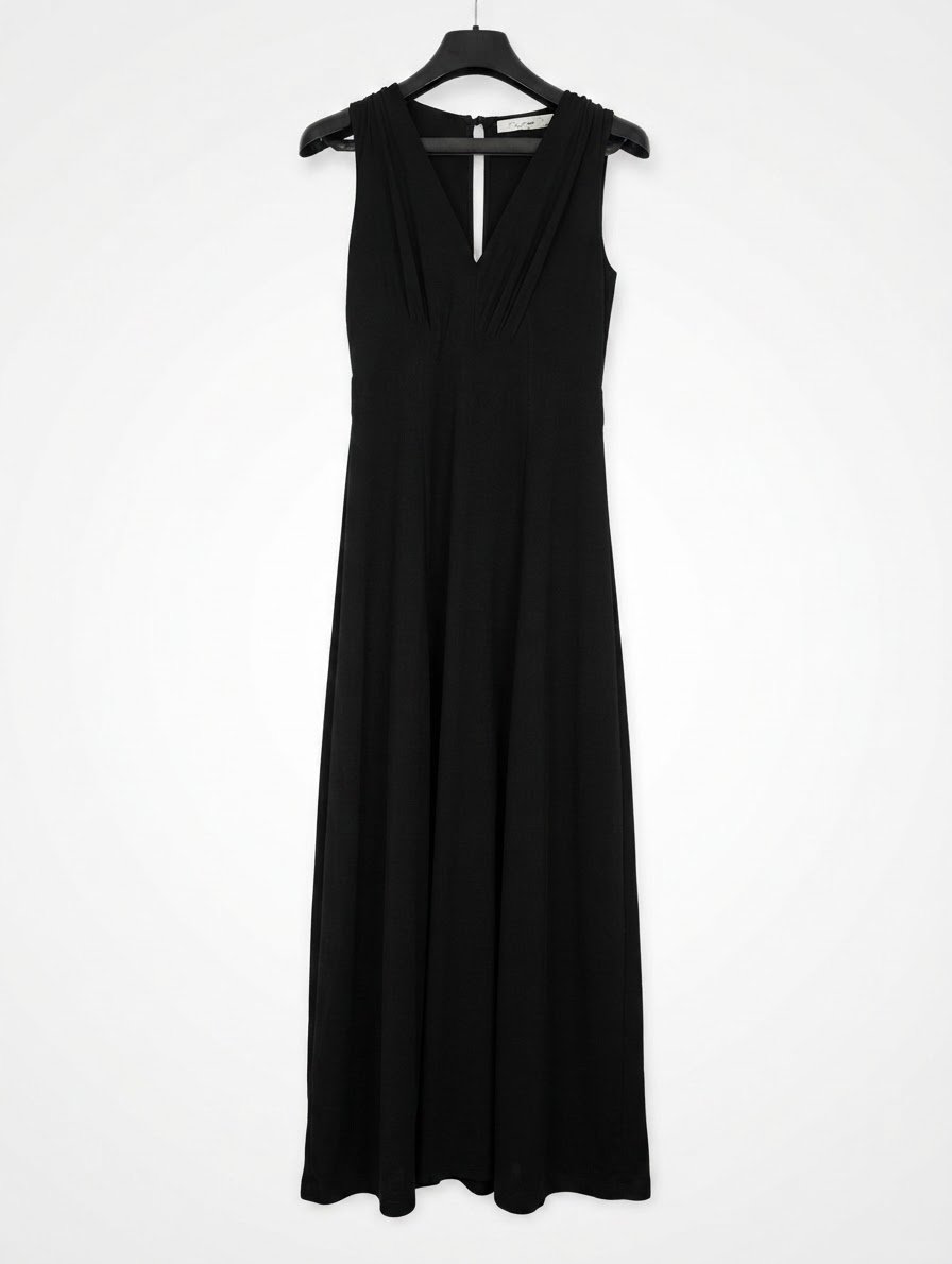 Jolie robe longue noir simple 