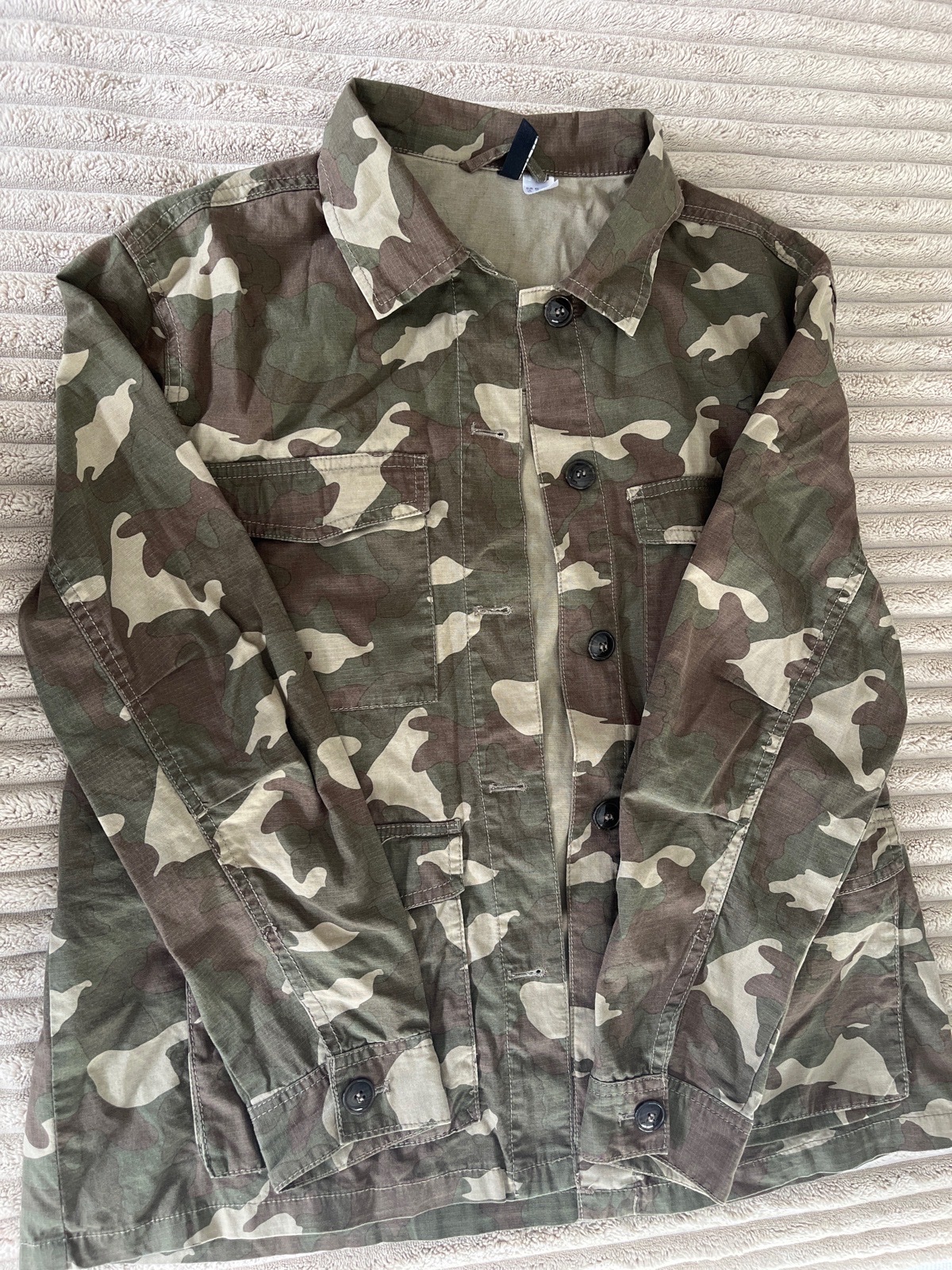 Gilet avec motif militaire 