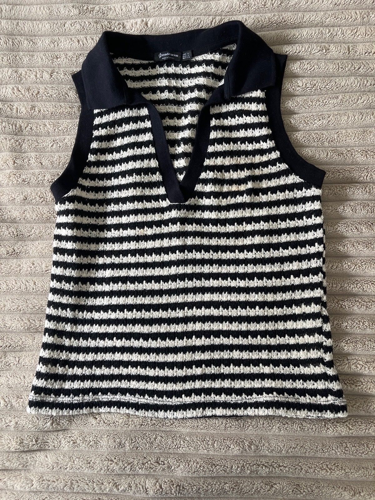 Pull noir et blanc 