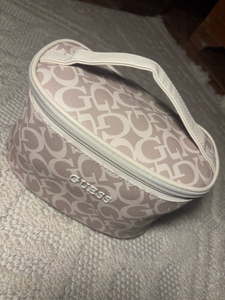 Trousse de maquillage neuve GUESS - Makeup travel bag