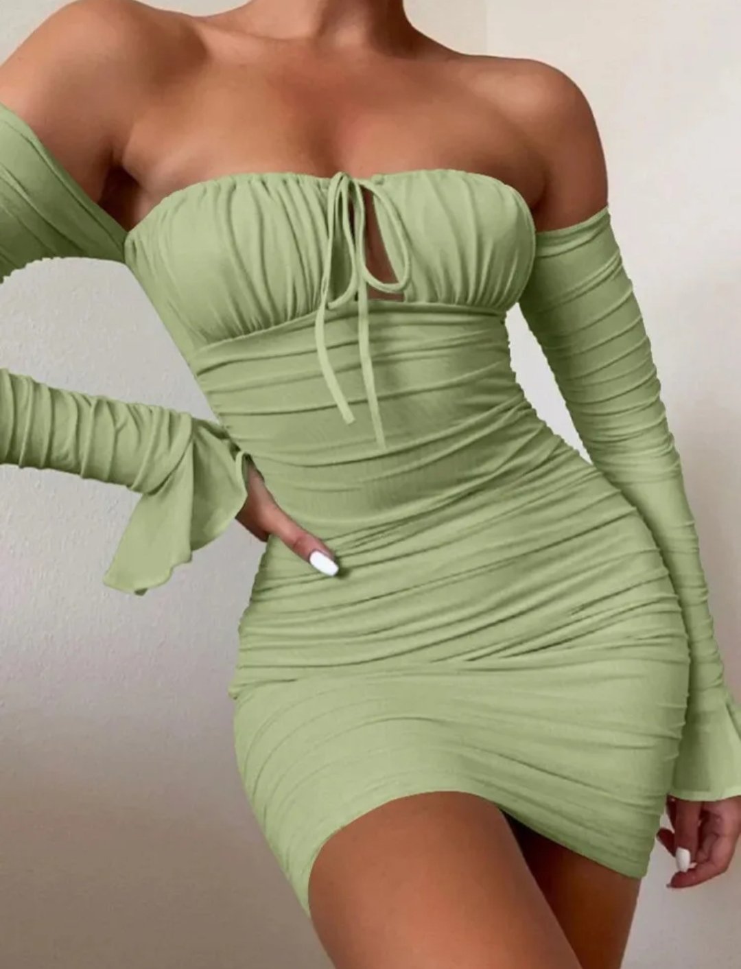 Robe à épaules dénudées sans bretelles avec manches pour femme - Mode dos nu à lacets - Robe moulante froncée 